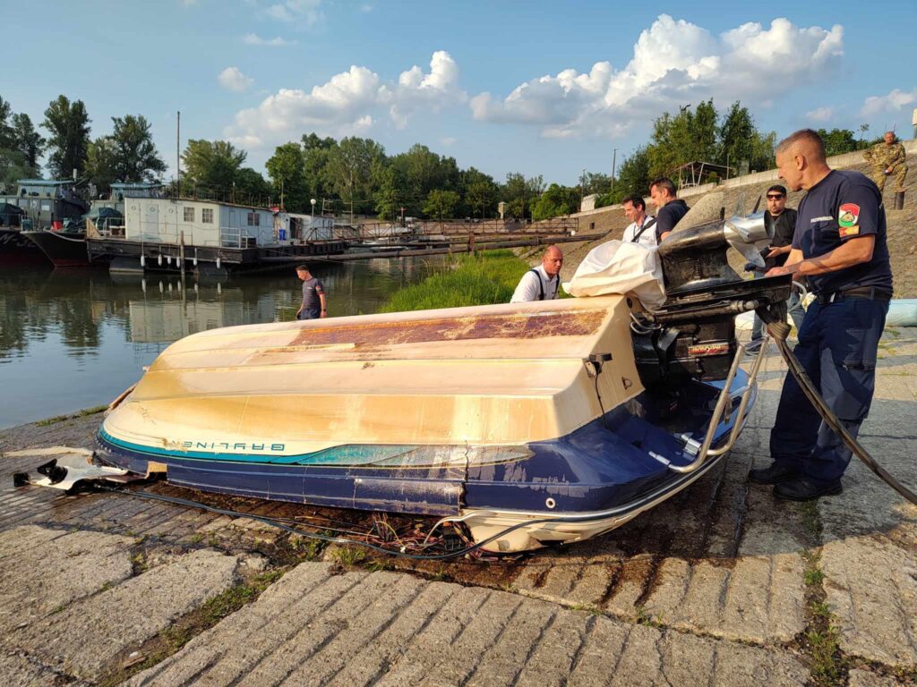На Дунаї зіткнулися круїзний лайнер і човен: двоє загиблих, п'ятеро зниклих безвісти