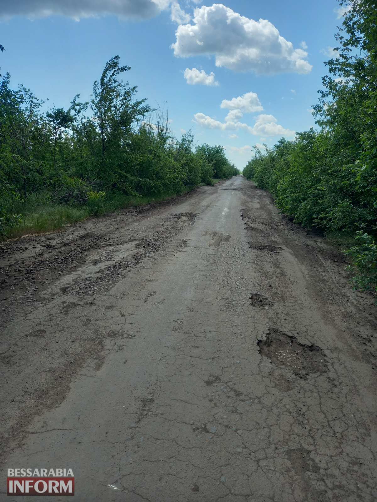 Одну з найгірших доріг громади Білгород-Дністровського району відремонтують. Але чи всю?
