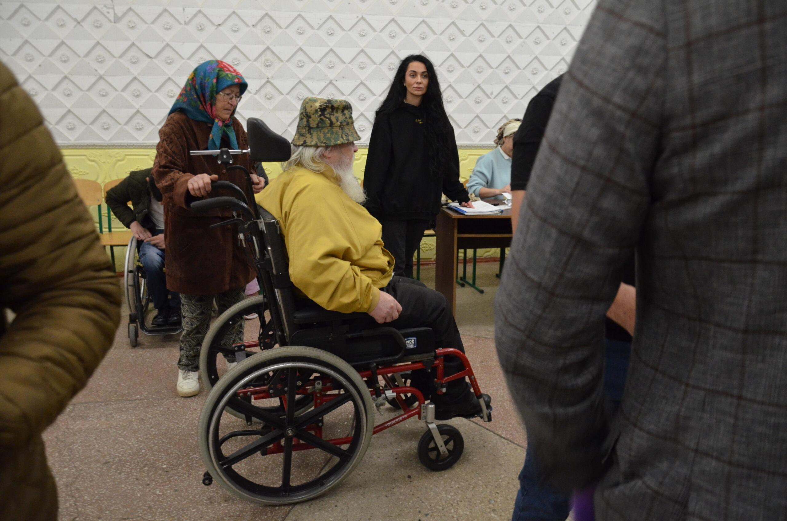 Міжнародна організація роздає у Бессарабії понад 400 інвалідних візків американського виробництва. Сьогодні - в Кілії