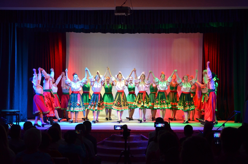 Видовищний концерт та довгоочікуваний подарунок від міськради: Кілійська школа мистецтв відзначила 65-й День народження (великий фоторепортаж)