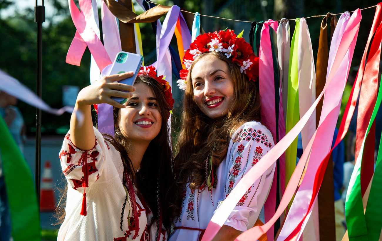 Сьогодні Україна разом з усім світом відзначає День вишиванки