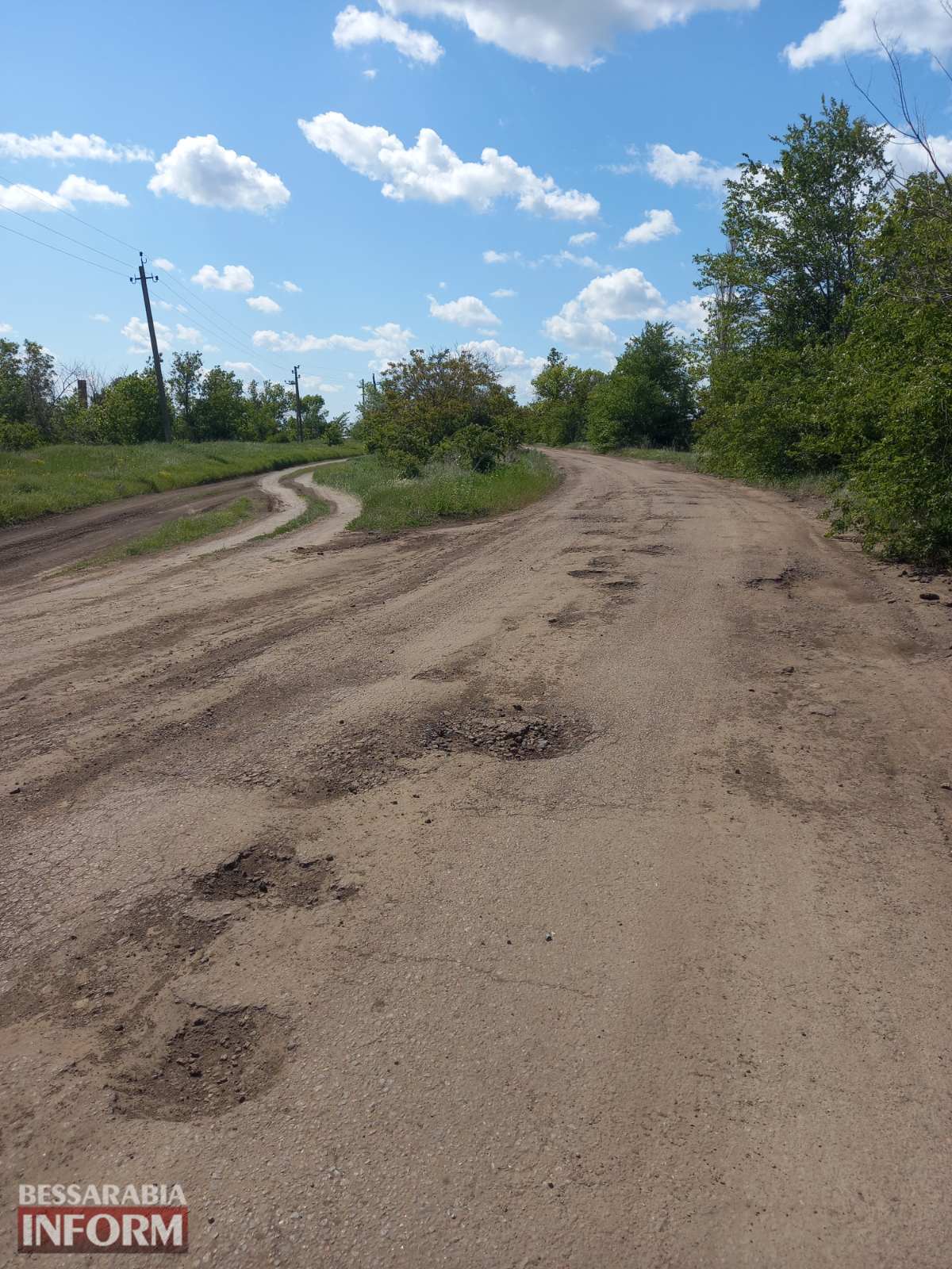 Одну з найгірших доріг громади Білгород-Дністровського району відремонтують. Але чи всю?