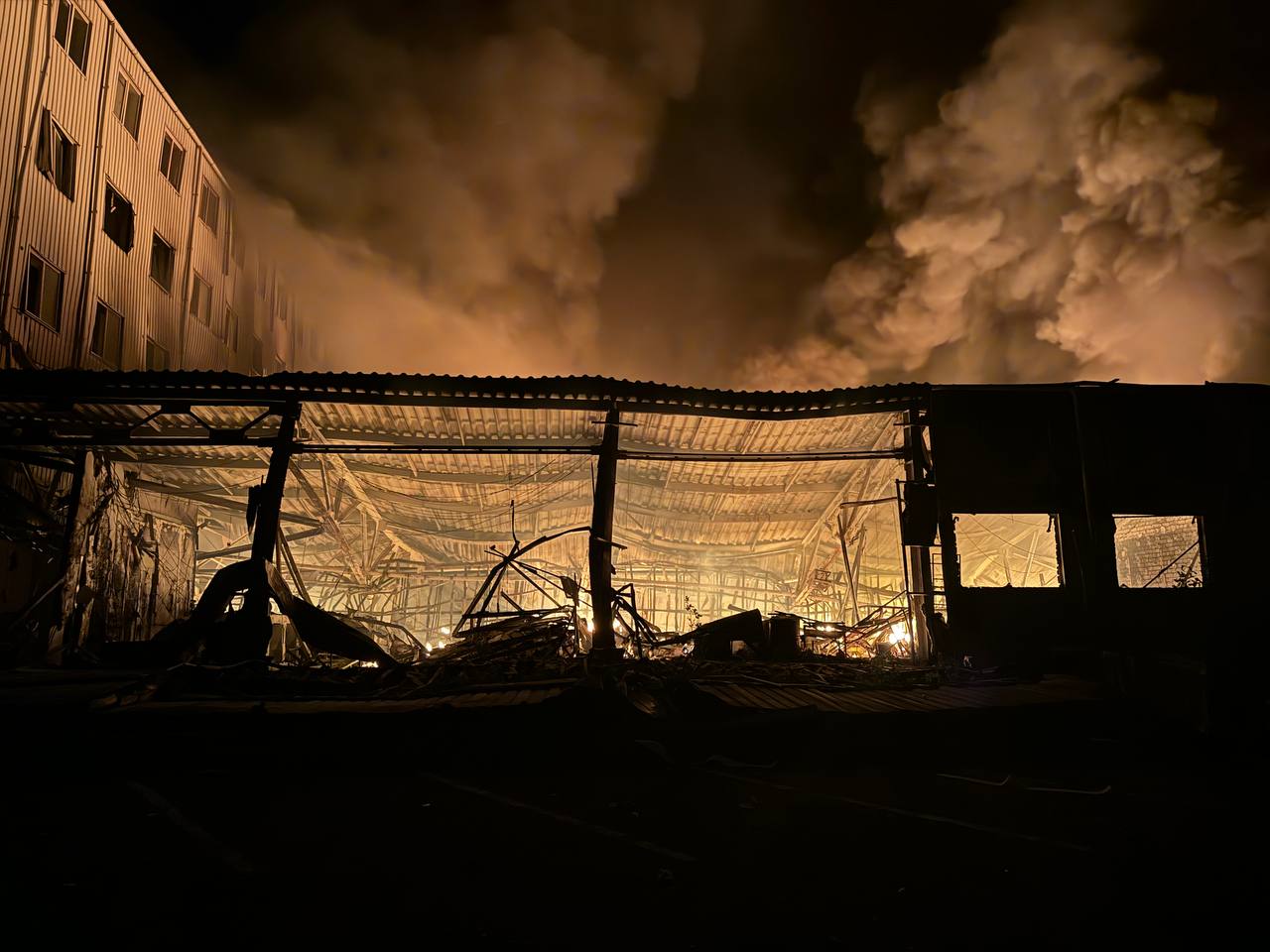 Вночі по Одесі було завдано сильного ракетного удару: є поранені