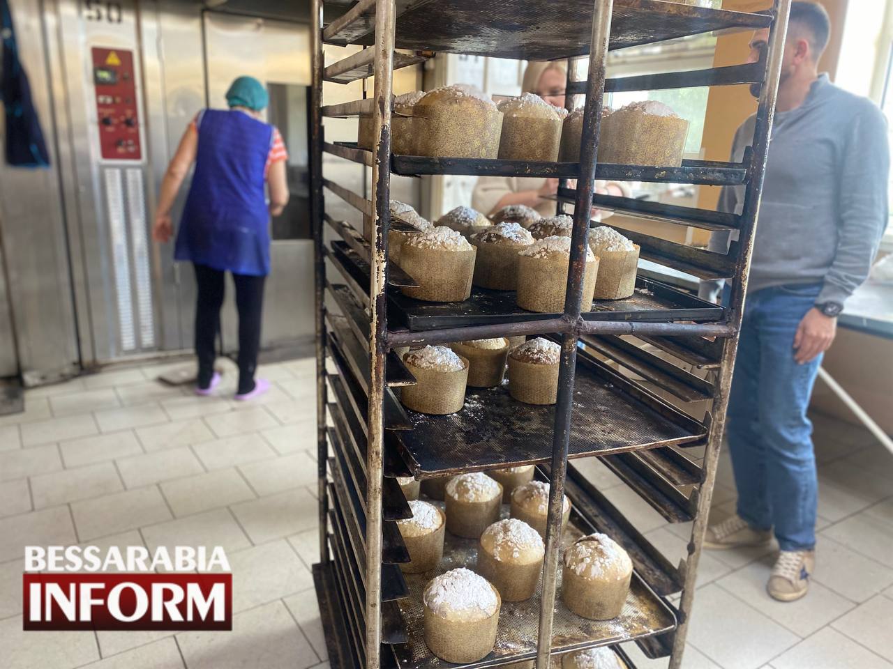 Паски, які замовляють у країни Європи: Арцизький "Хлібзавод" показав "БІ" наймасштабніше виробництво року