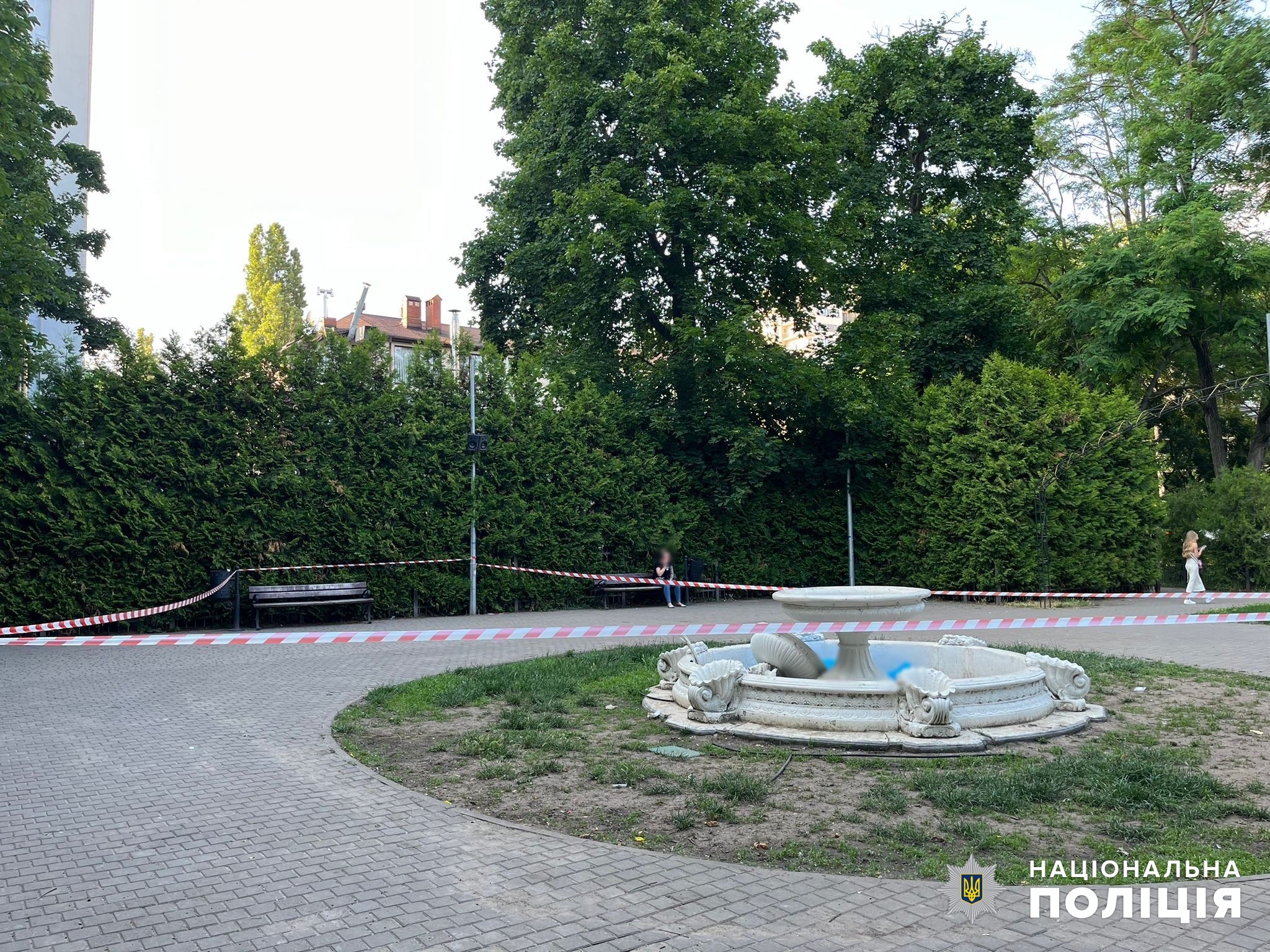 Трагедія на Одещині: підліток загинув під бетонною конструкцією фонтана