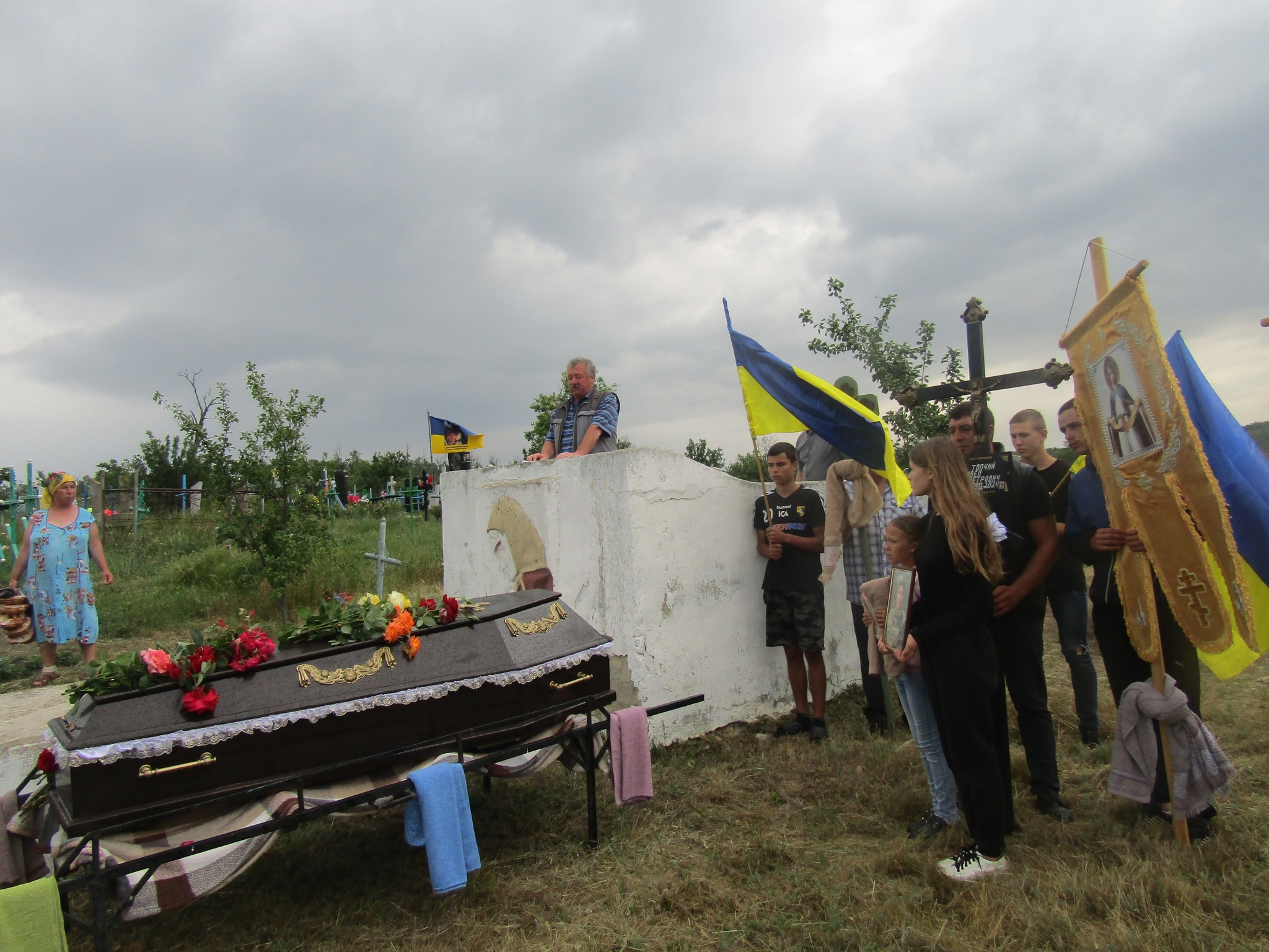 Вчора Бородінська громада простилася зі своїм Героєм: останню шану віддали Павлу Топчію
