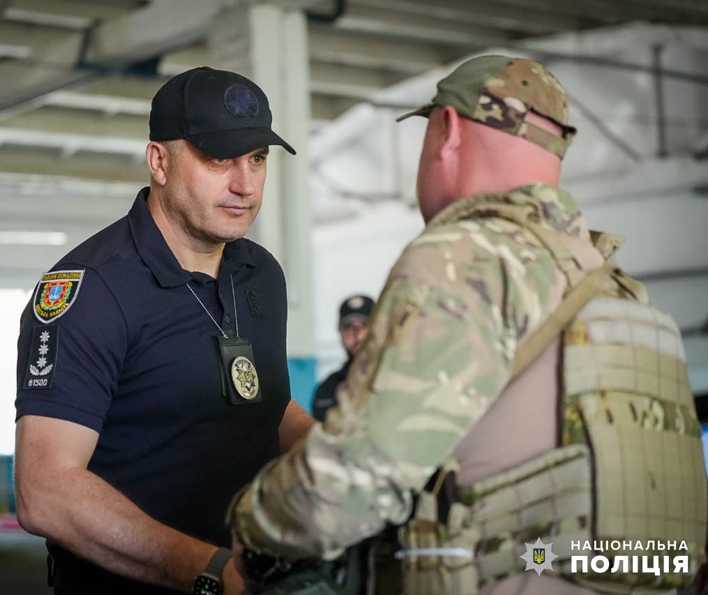 До Одещини повернулися поліцейські, які виконували завдання на деокупованій території Херсонського регіону