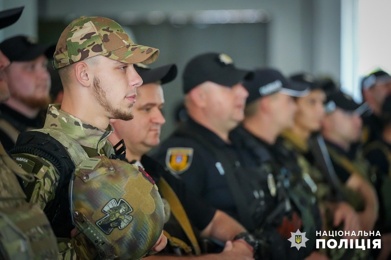 До Одещини повернулися поліцейські, які виконували завдання на деокупованій території Херсонського регіону