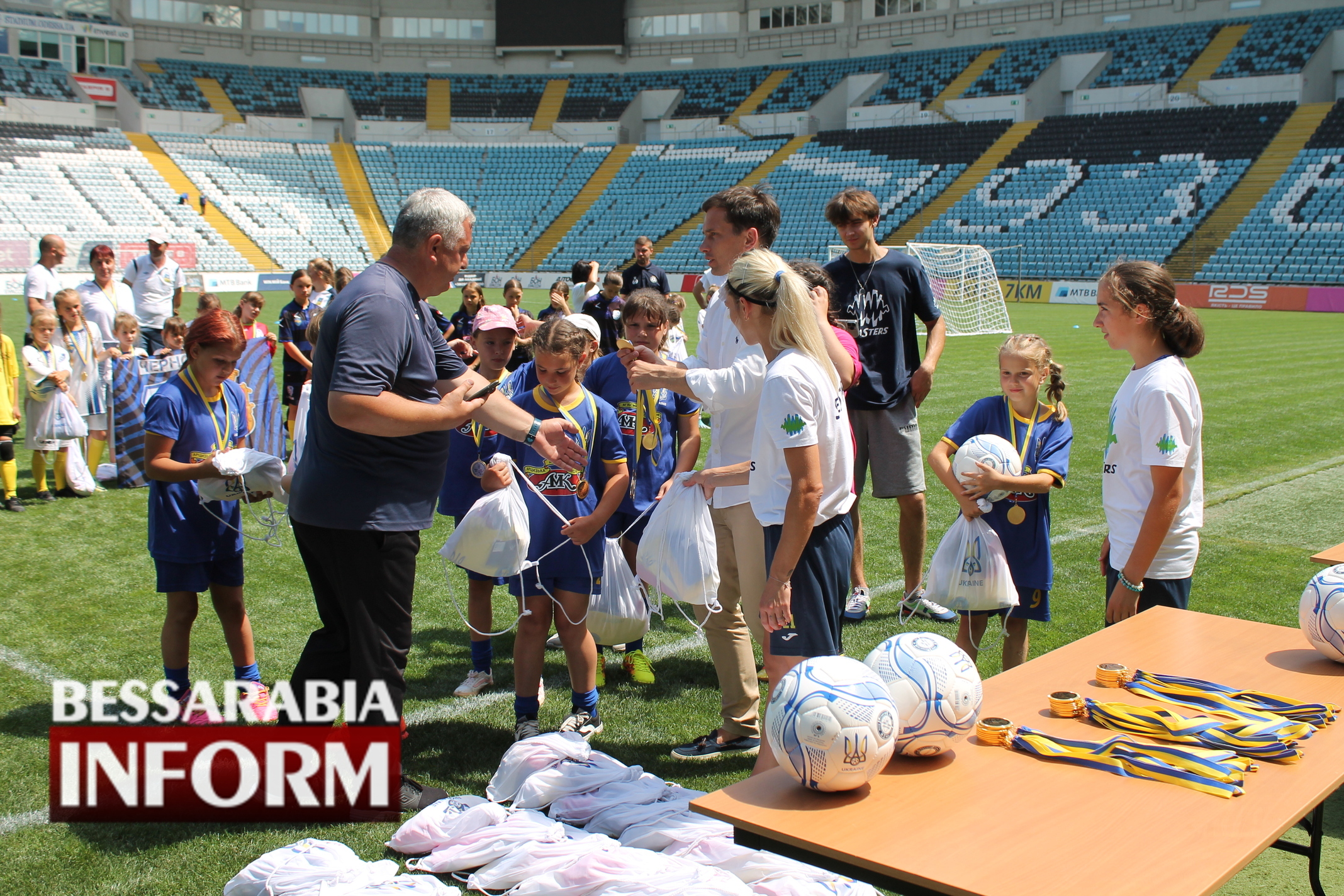 Юні футболістки з Арцизу взяли участь у всеукраїнському футбольному турнірі серед дівчат