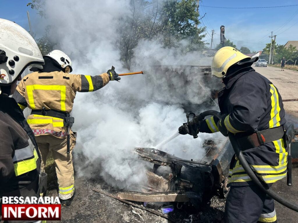 У Білгород-Дністровському районі у легковику під час руху вибухнув газовий балон