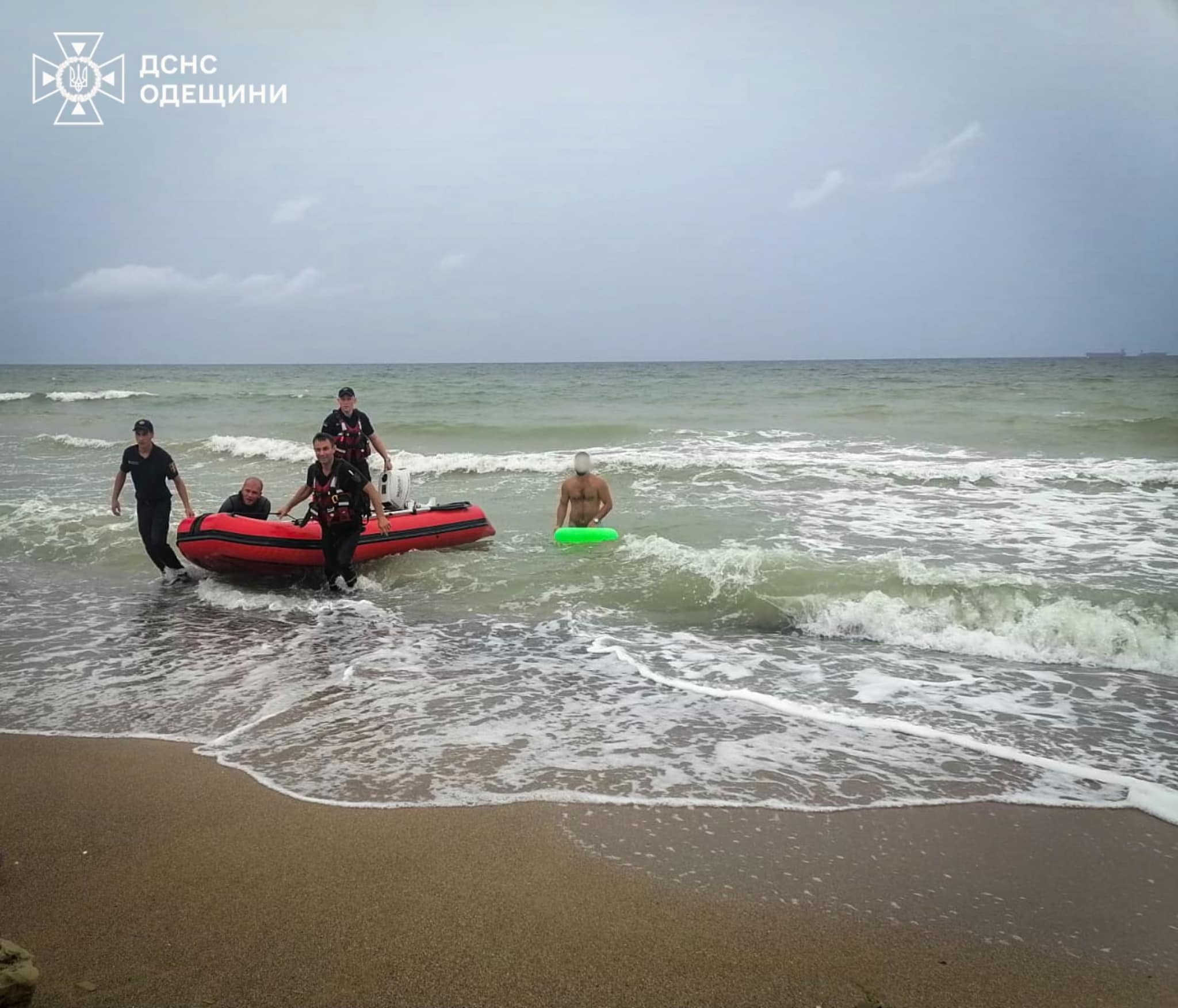 В Одеській області чоловіка винесло у відкрите море