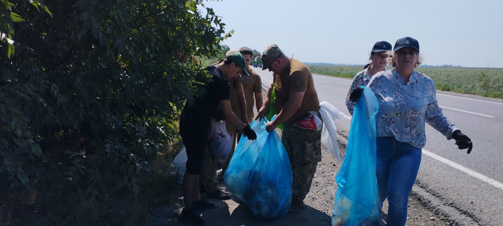 Трасу Одеса-Рені почистили від сміття: деталі