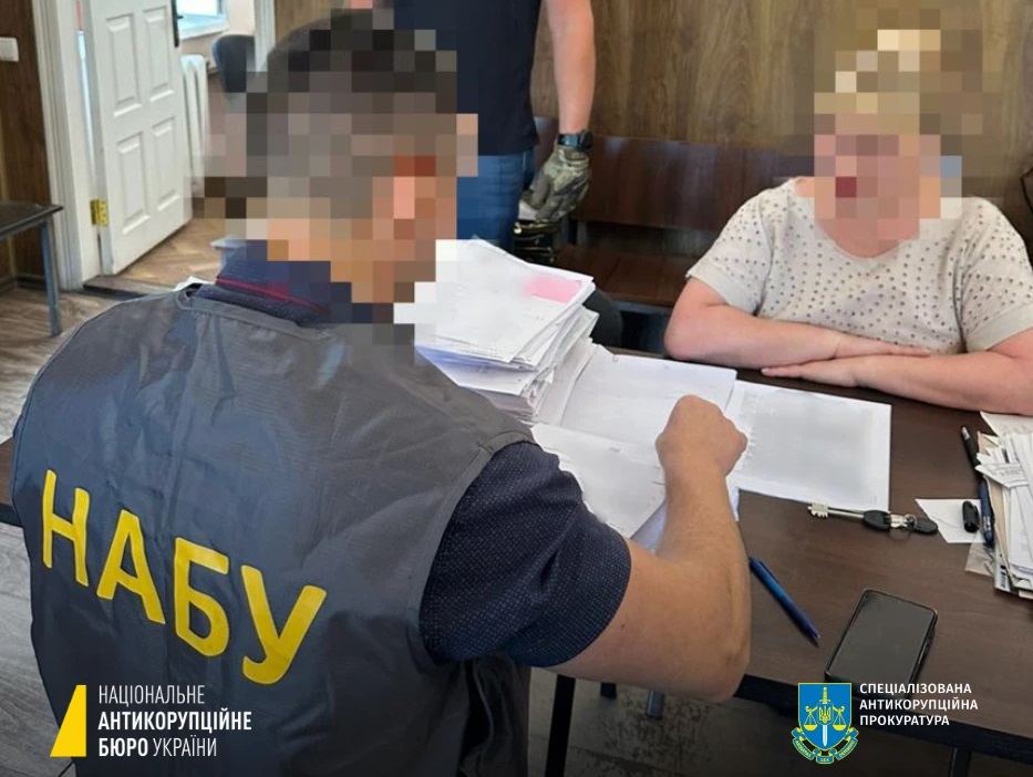 Схема переправлення ухилянтів у Білгород-Дністровському міськрайонному суді: ще п'ятеро осіб отримали підозри