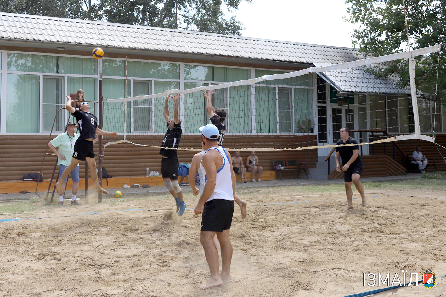 В Ізмаїльському районі відбувся турнір "Парк-Volley-24"