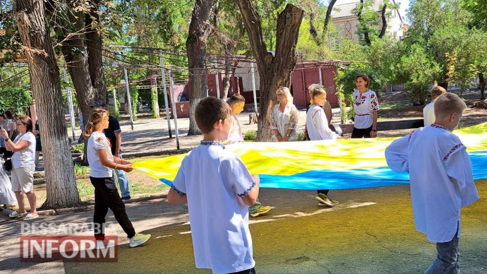 Захоплююча патріотична акція, велопробіг та цікава виставка: як в Аккермані відзначили День Державного Прапора (фото)