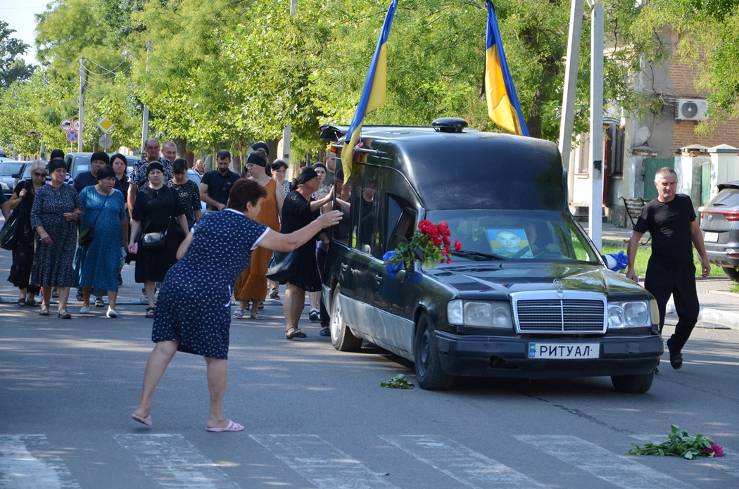 Кілія прощається з загиблим на Курщині Іваном Кедиком