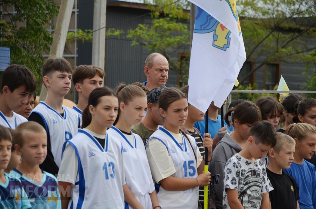 Кілія долучилася до всеукраїнського забігу за Героїв України - бігли зокрема мер, рятувальник у спецодязі та підростаюче покоління