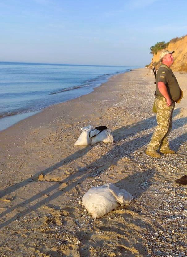 На Білгород-Дністровщині біля узбережжя моря виявили браконьєрів, які порибалили на 605 тисяч гривень