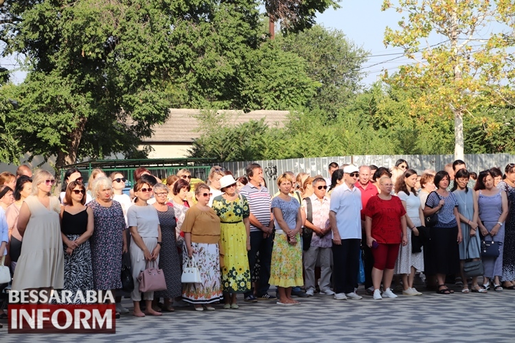 Синьо-жовтий стяг – гідним: в Болграді відзначили День Державного прапора України