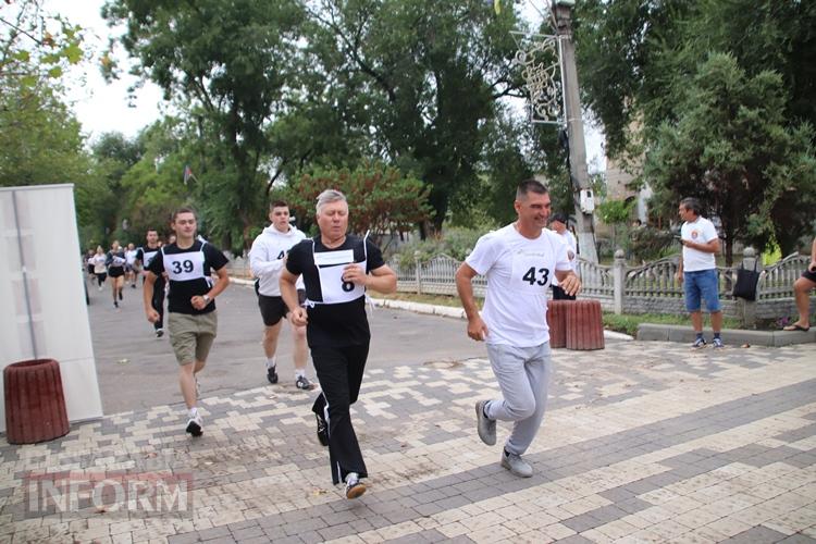 Кілометри пошани та вдячності: в Болграді відбувся забіг в пам'ять про загиблих Героїв України