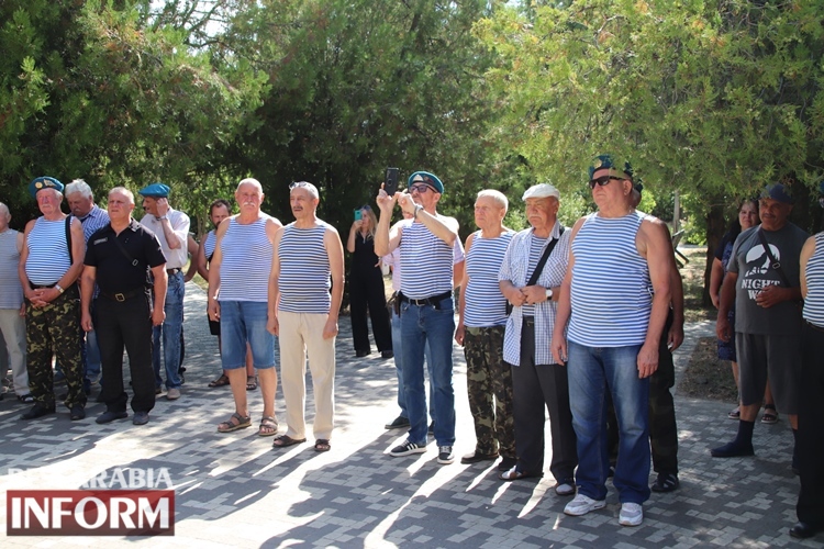 В Болграді вшанували пам’ять загиблих воїнів-десантників різних часів і поколінь