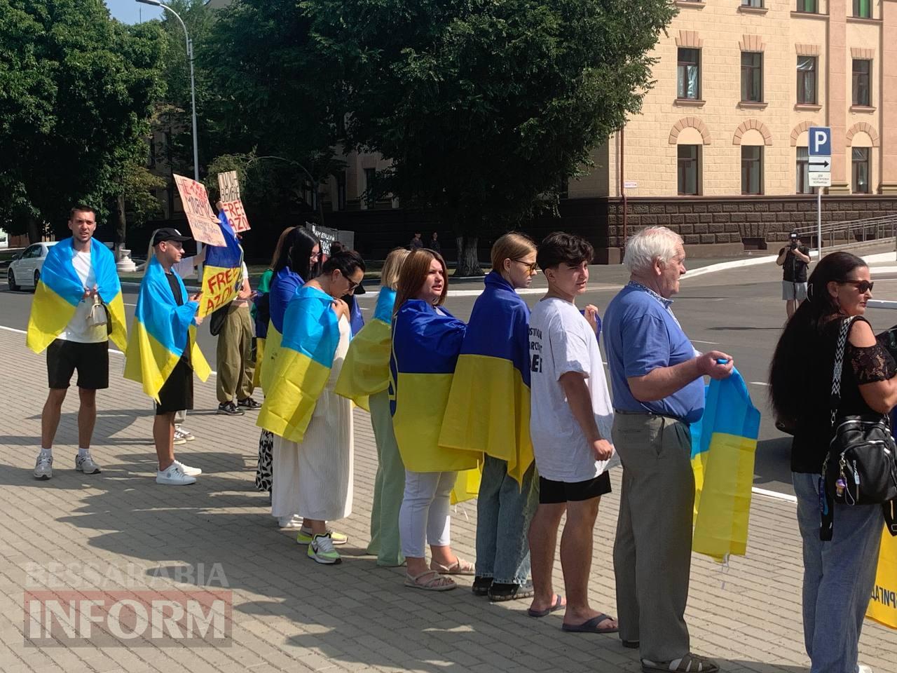 "В Ізмаїлі багато людей, які причасні до полону": в місті відбулася мирна акція на підтримку військовополонених