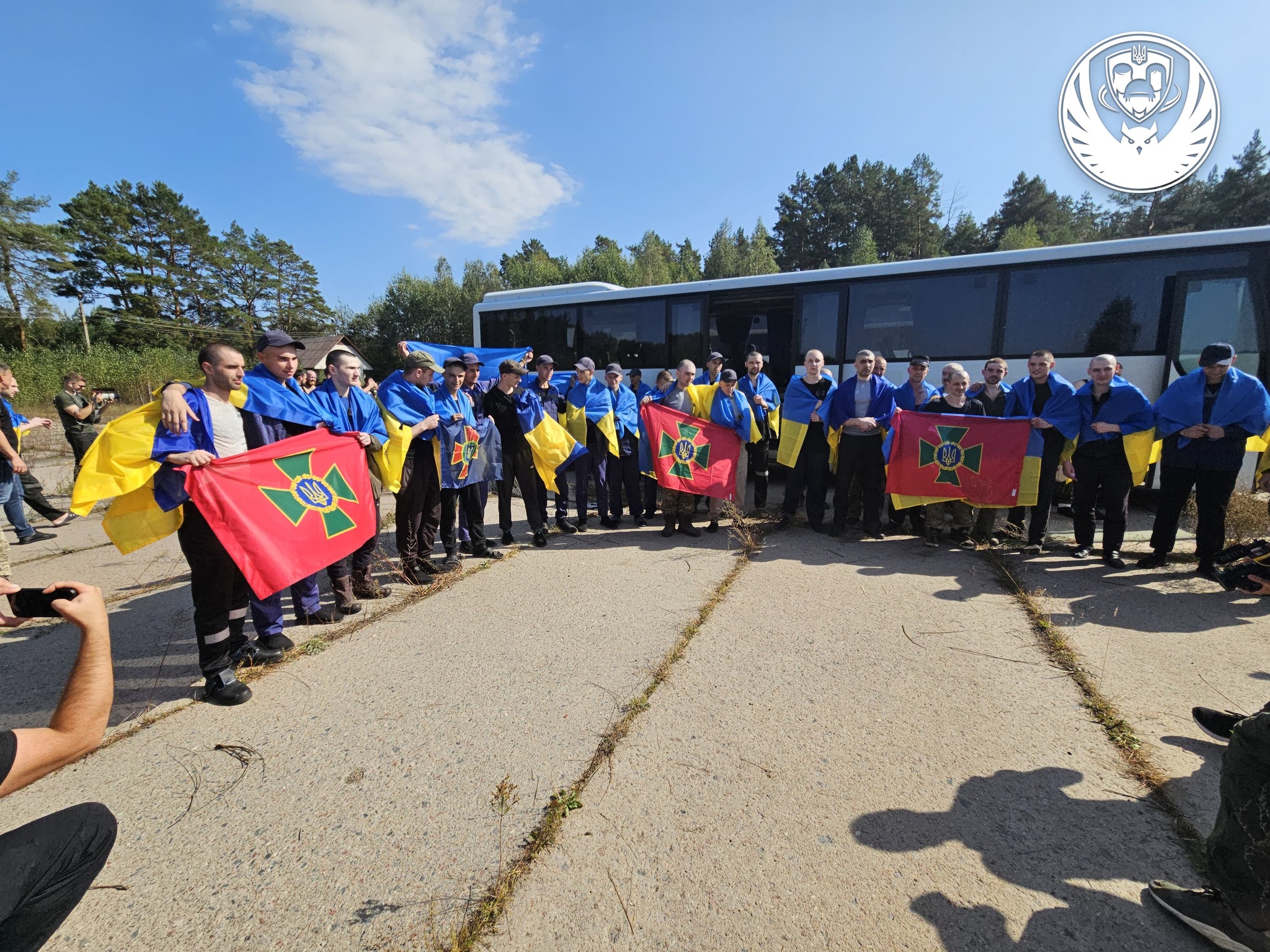 Сьогодні відбувся ще один обмін військовополоненими: в Україну повернулося понад сто захисників, попередньо троє з них - з Одещини