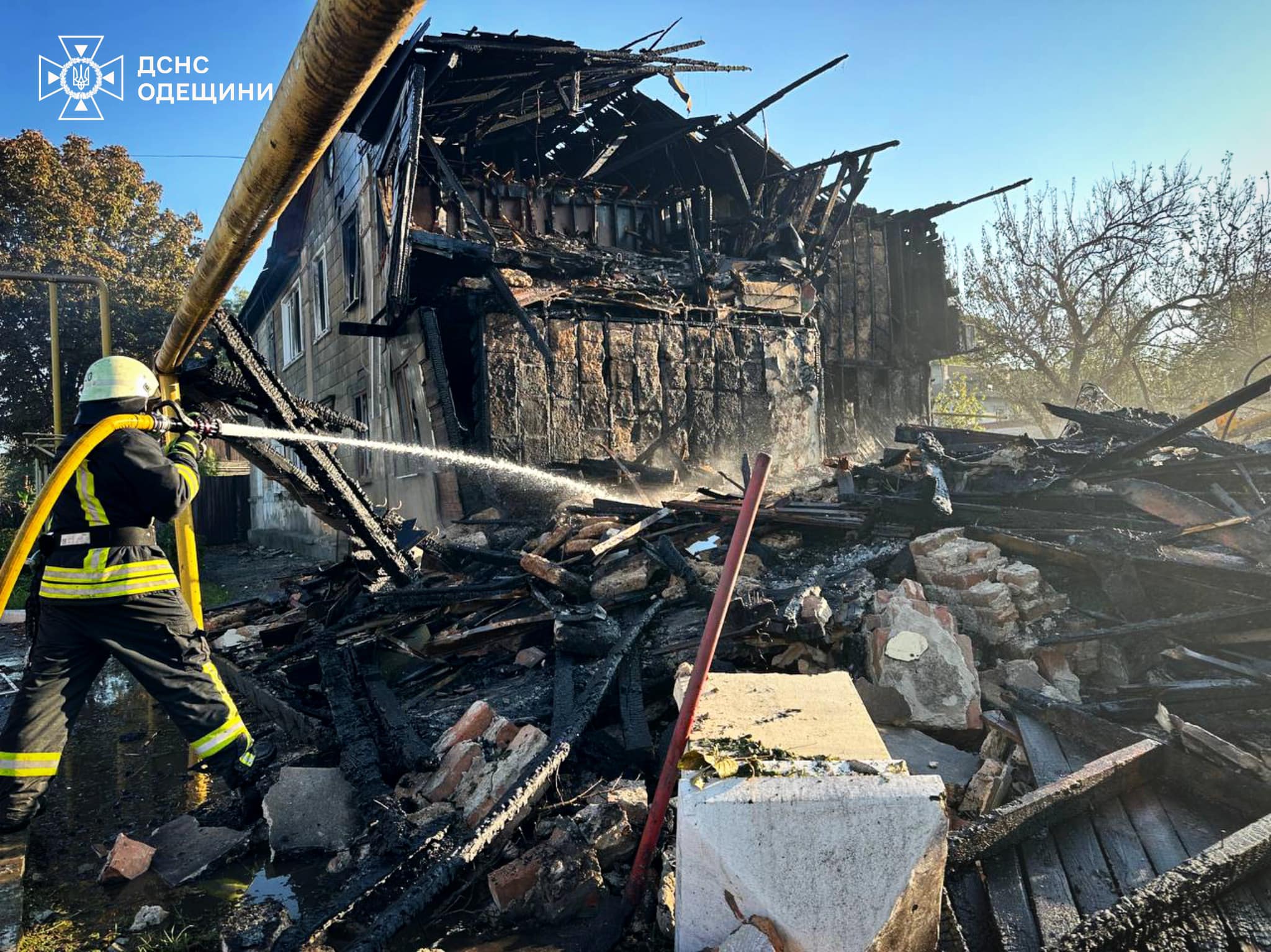 ДСНС поділилися шокуючими фото та відео моментів рятування людей в Ізмаїлі