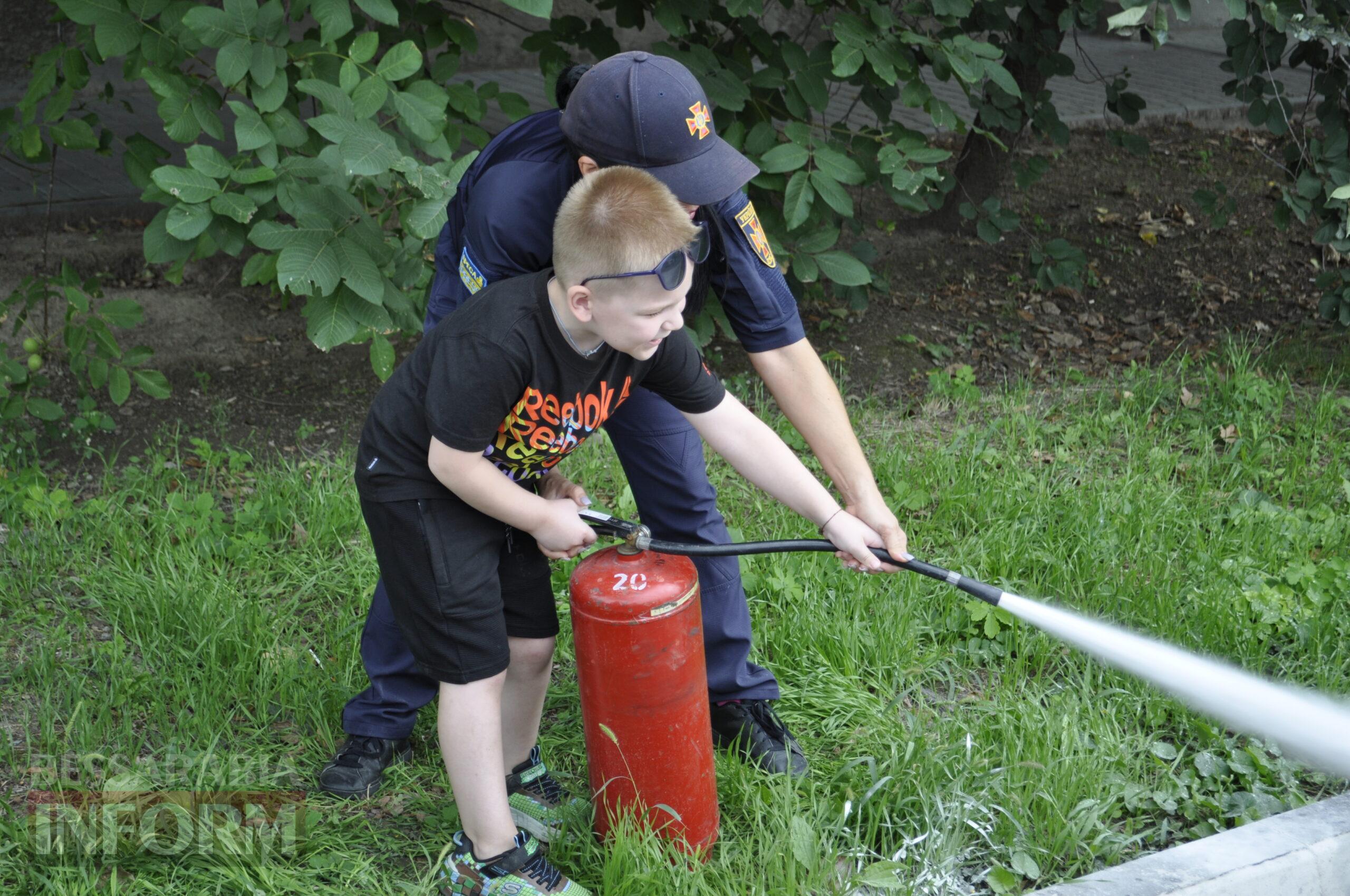 В Ізмаїлі відбувся "День з рятувальником" для дітей з родин, що потребують соціальної підтримки