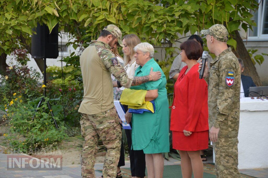 У Білгород-Дністровському районі урочисто відкрили меморіальну дошку морпіху Дмитру Свірському