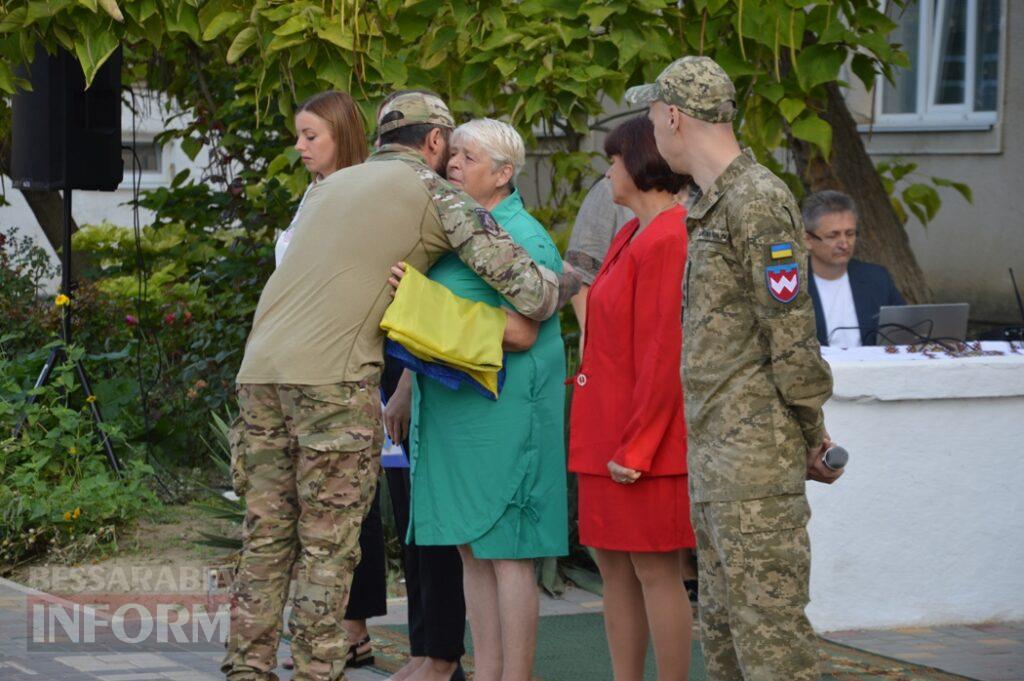 У Білгород-Дністровському районі урочисто відкрили меморіальну дошку морпіху Дмитру Свірському