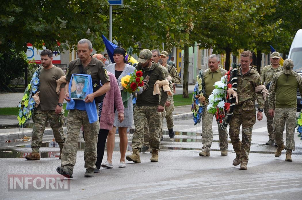 Кілійці провели в останню путь полеглого захисника, стрілка-снайпера Володимира Негоїцу