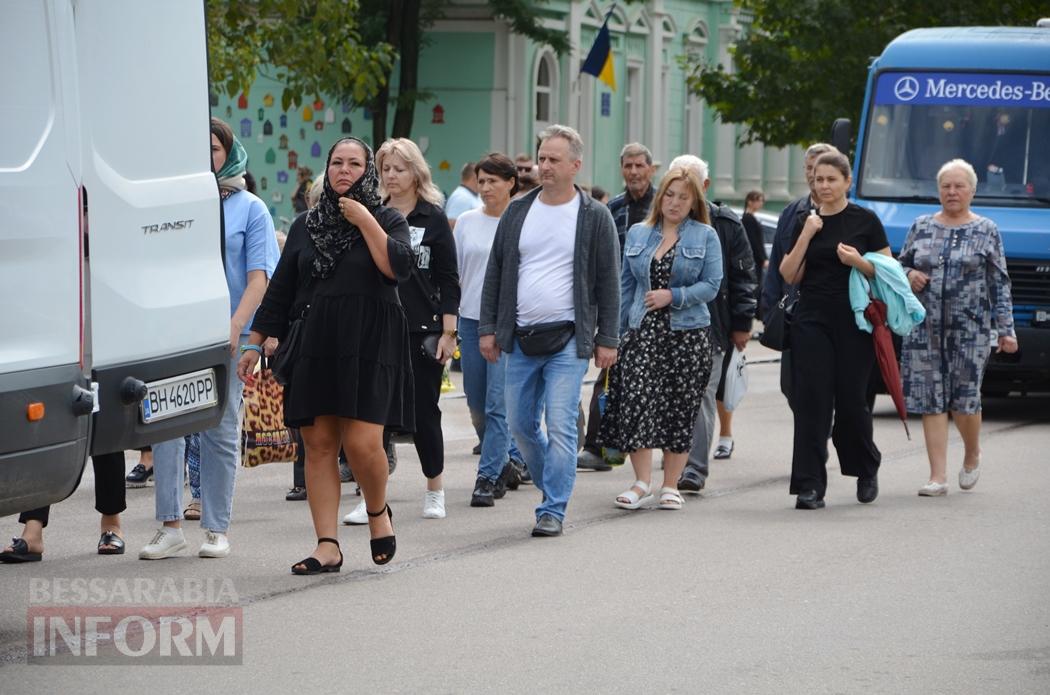 Кілійці провели в останню путь полеглого захисника, стрілка-снайпера Володимира Негоїцу