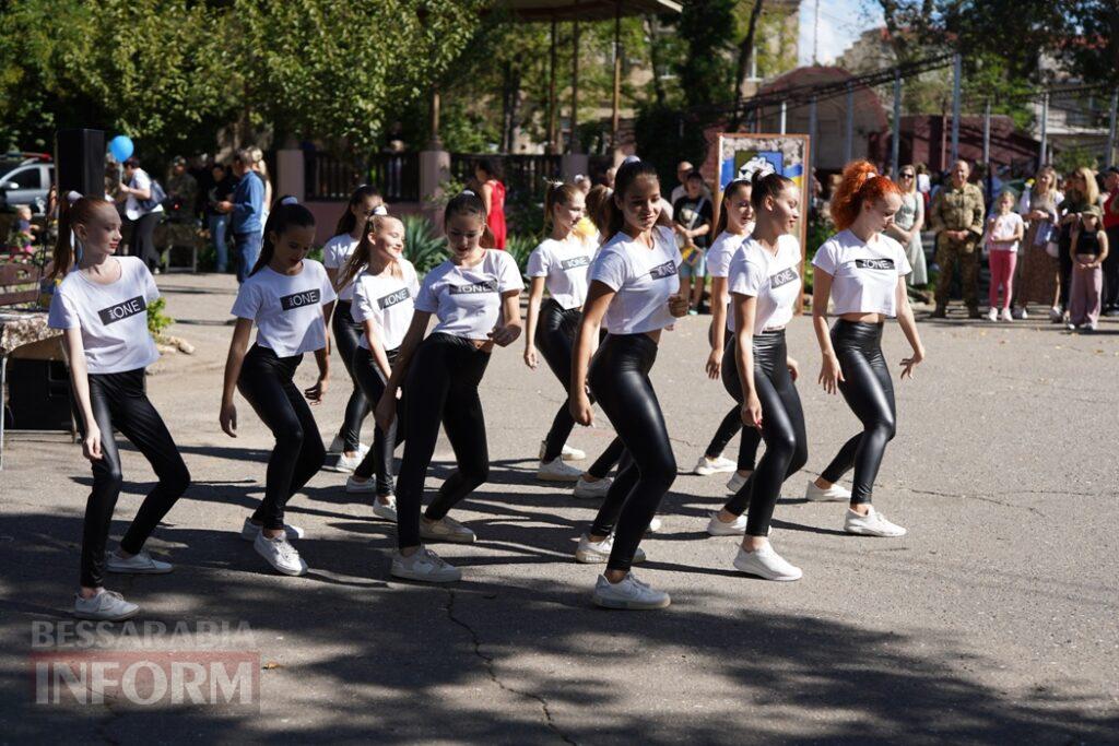 В Аккермані відбулася творча толока "Всі свої": під час благодійного заходу зібрали понад 175 тисяч гривень на РЕБ для захисників