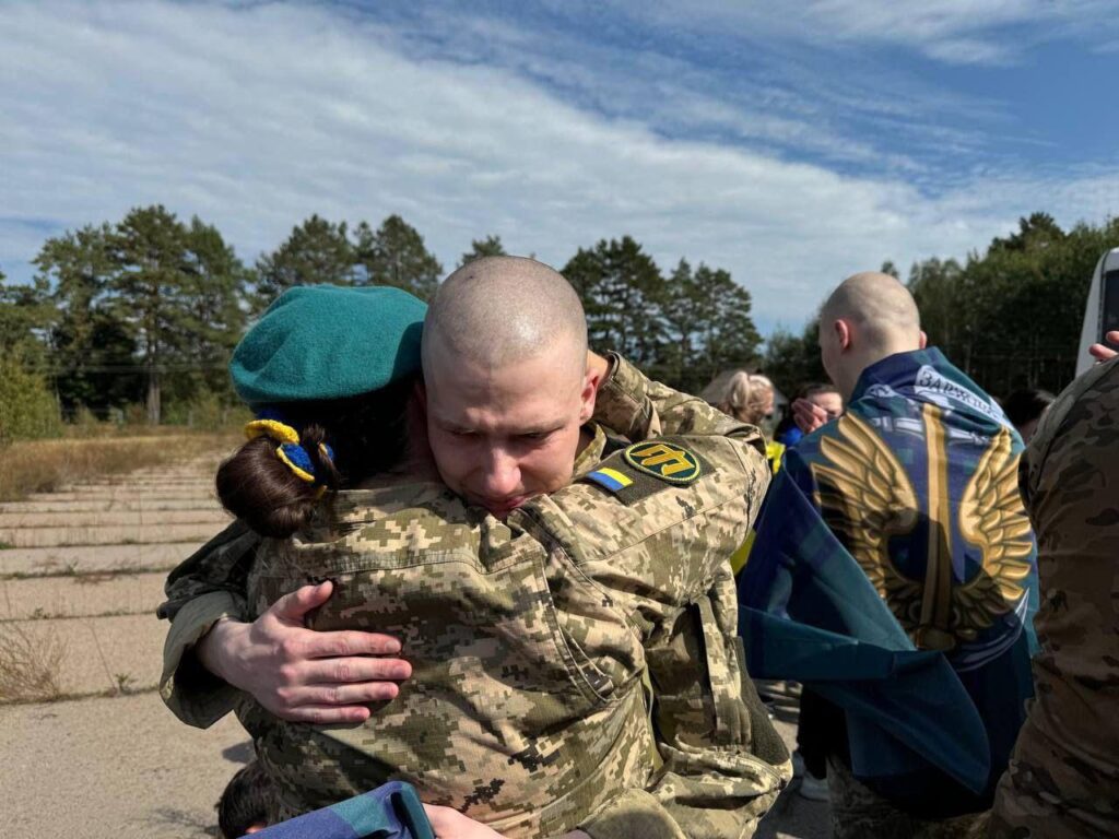 Особливий обмін: в Україну повернули ще 49 полонених