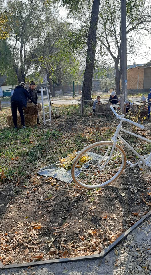 В Саратській громаді усі бажаючі можуть сфотографуватись на відкритій тематичній фотозоні