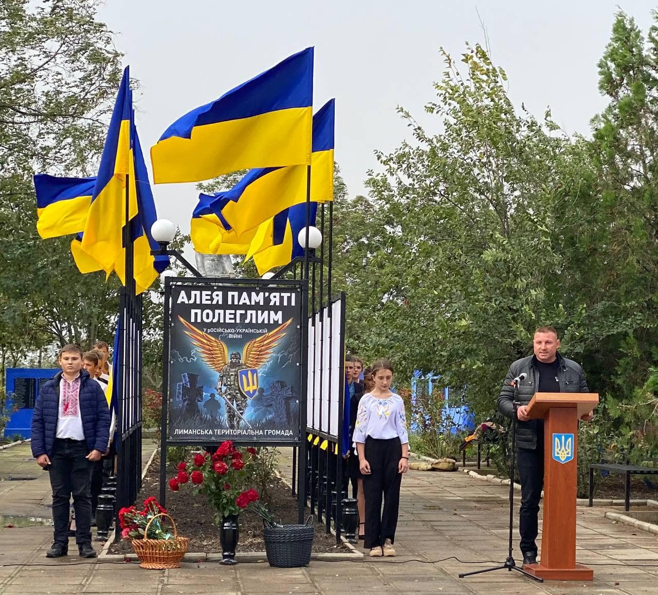 У громадах Білгород-Дністровщини відкрили Алеї Слави Героям, які відстоювали незалежність України