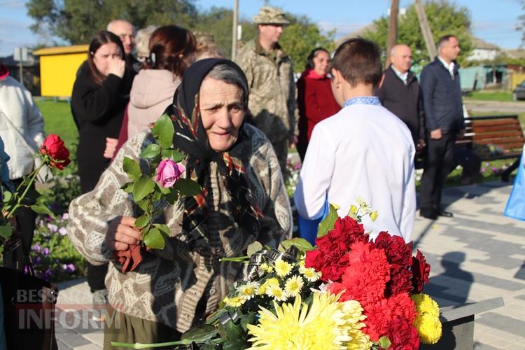 Без права на забуття: в Залізничному Болградської громади відкрили Алею Слави на честь загиблих героїв-земляків