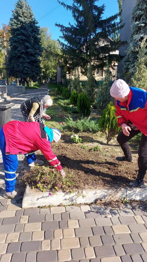 "Кожне дерево - це повернення людей": головна садівниця Болграду проміняла прибуткову професію на ідею - інтерв'ю