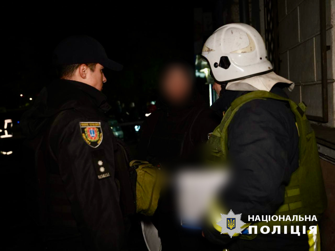 Рятувальники та поліція показали наслідки атаки по Одесі