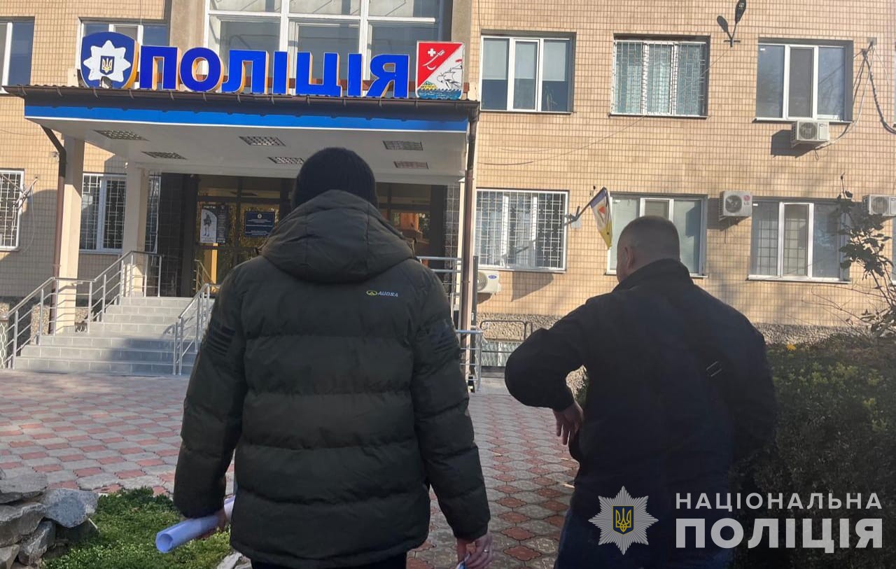 У поліції прокоментували затримання мешканця Кілії, який домагався малолітньої та зберігав дитячу порнографію