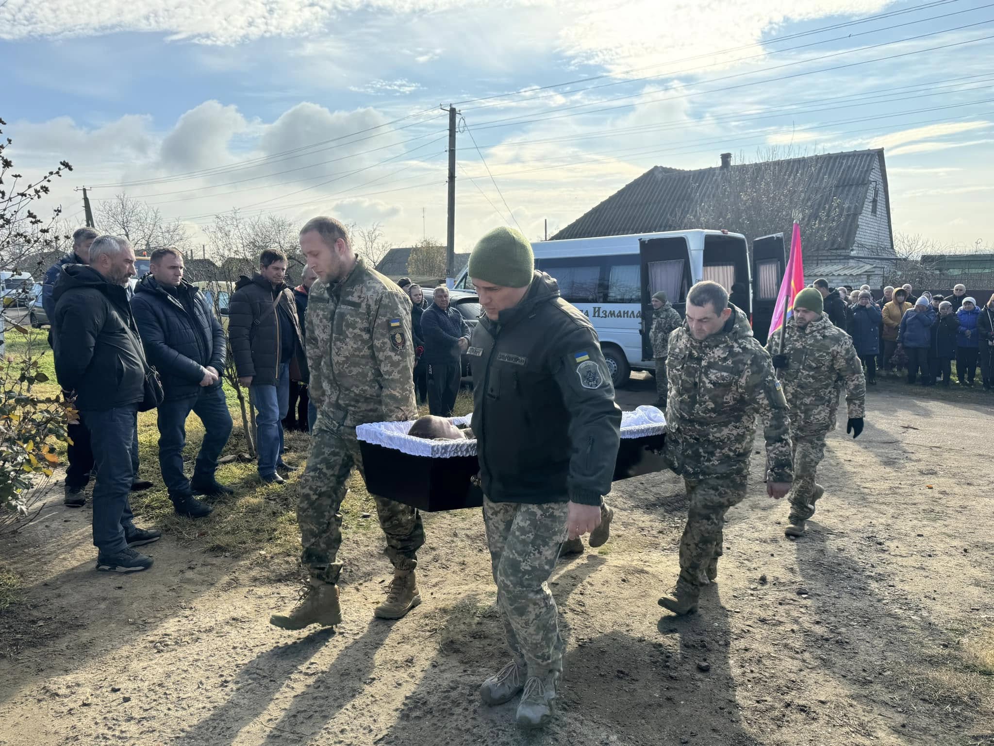 У громаді Ізмаїльського району попрощалися із полеглим на Херсонщині медиком