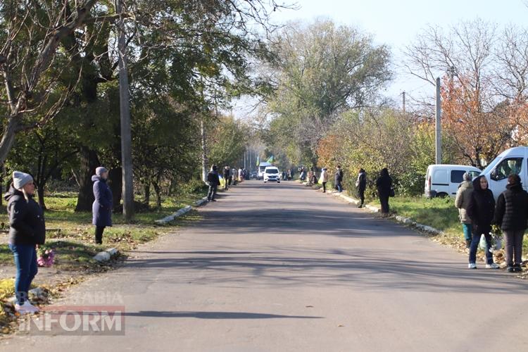 Світла пам'ять Герою: Болград віддав останню шану Захиснику України Олегу Мальованому