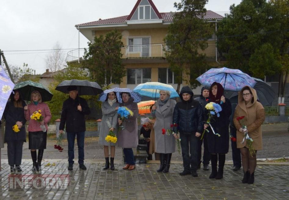 «Нас не подолати»: у Білгороді-Дністровському пройшли меморіальні заходи до Дня Гідності та Свободи