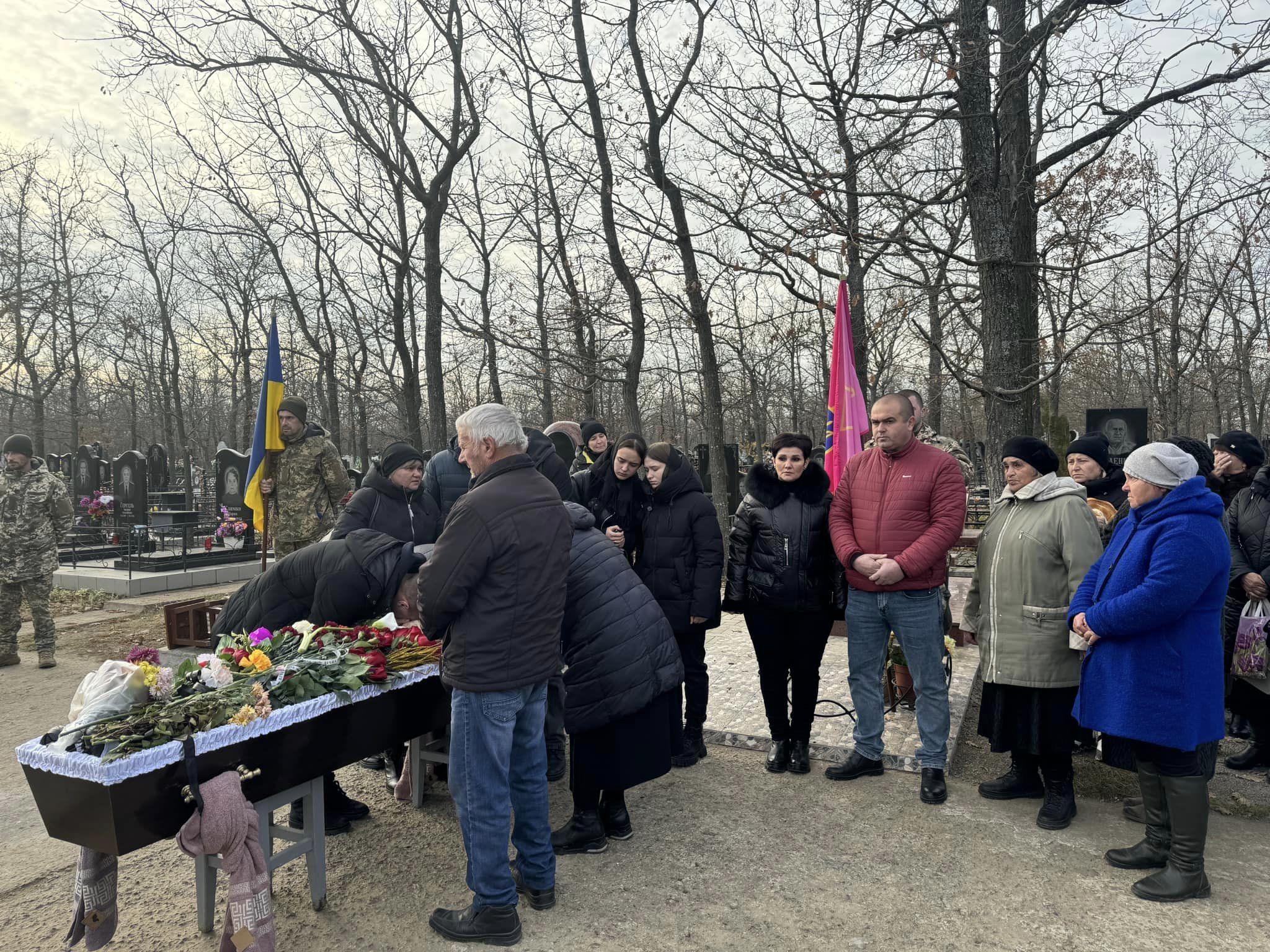 У громаді Ізмаїльського району попрощалися із полеглим на Херсонщині медиком