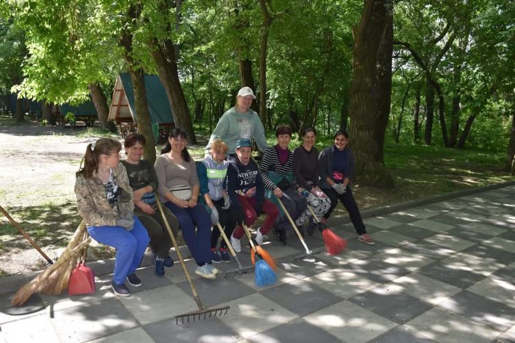 "Кожне дерево - це повернення людей": головна садівниця Болграду проміняла прибуткову професію на ідею - інтерв'ю