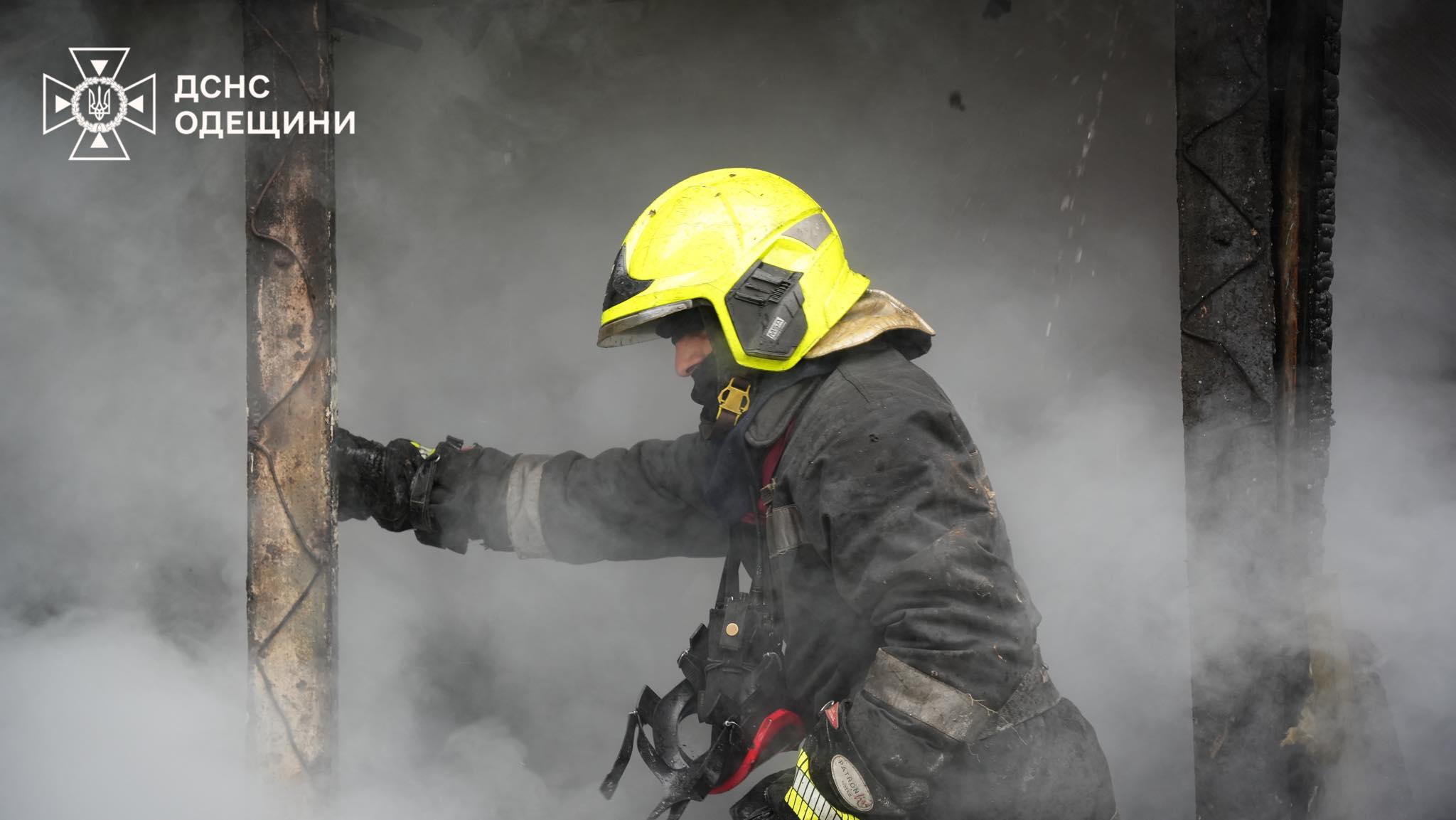 Трагедія на узбережжі Одеси: пожежа на пляжі в Аркадії забрала життя чоловіка