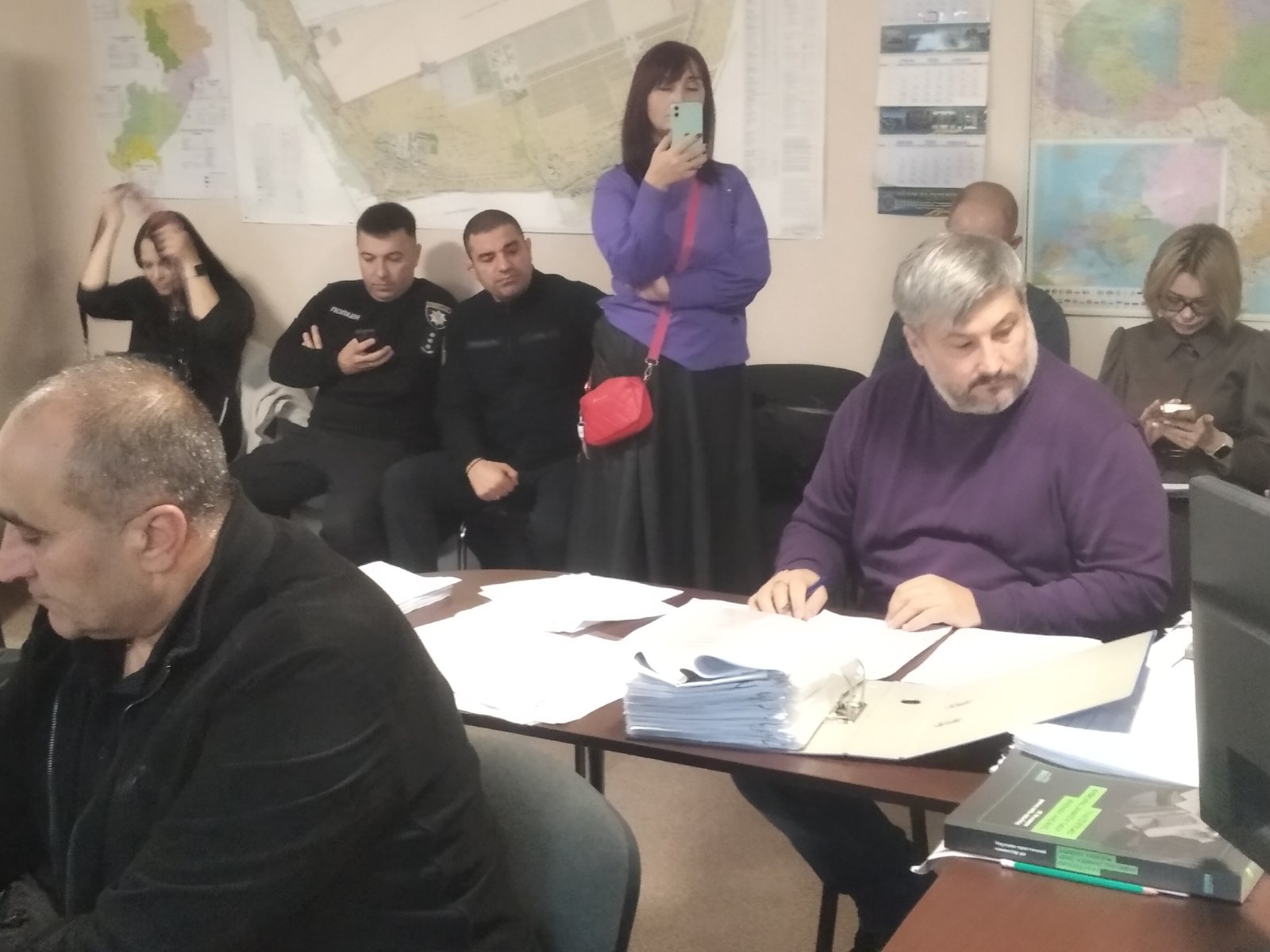 В одній з громад Білгород-Дністровщини сталося справжнє різдвяне диво: депутати вперше за рік зібралися на сесію