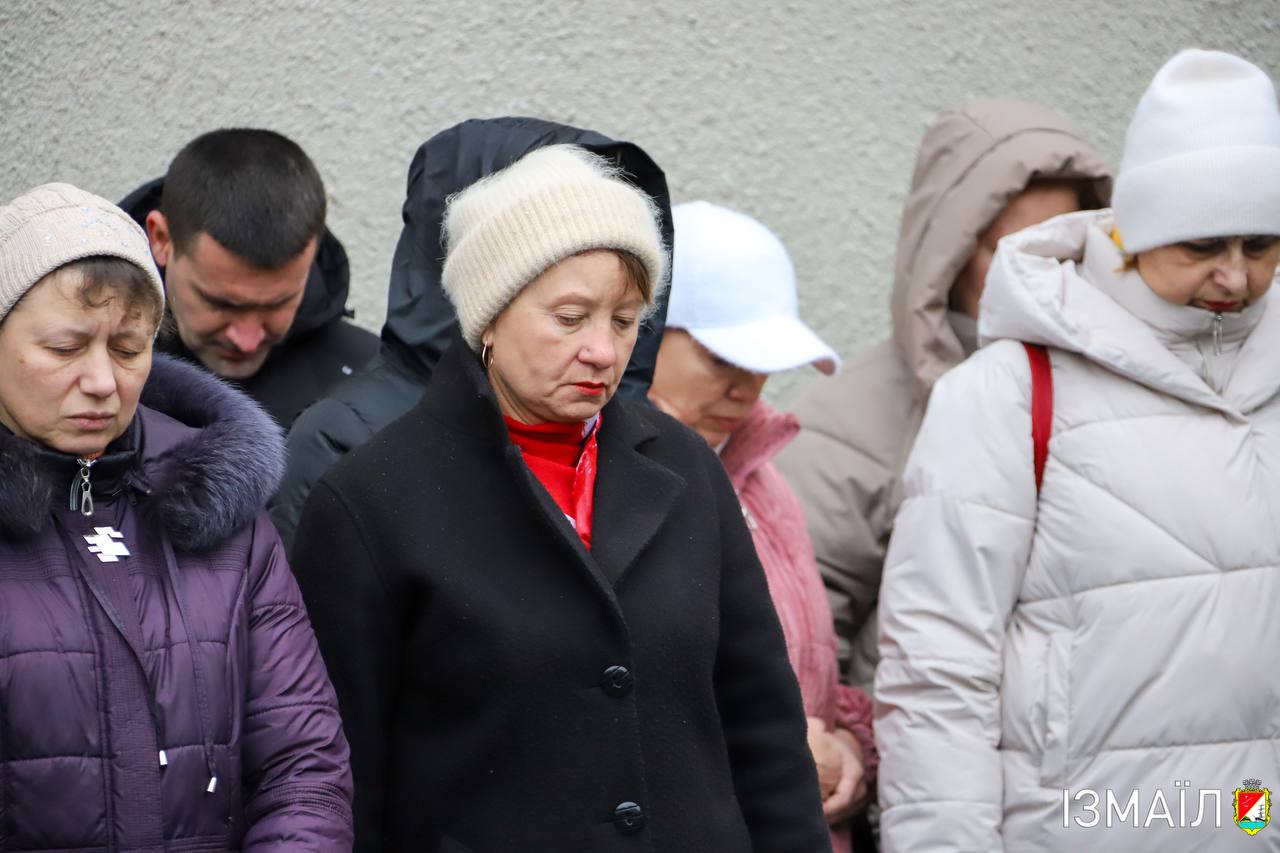 В Ізмаїльській гімназії відкрили меморіальну дошку Владиславу Гузенку