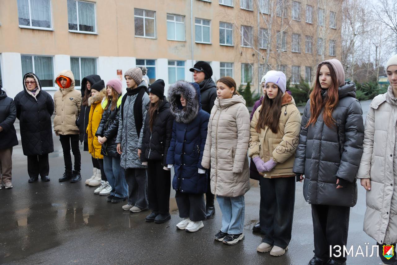 В Ізмаїлі відкрили меморіальну дошку на честь загиблого Героя Сергія Левченка